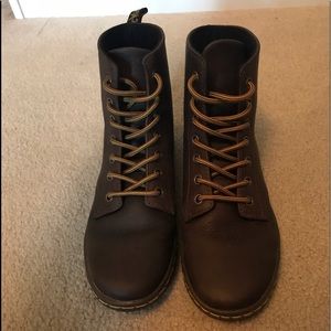 Dr. Martens Leyton Boots Dark Brown | Size 6